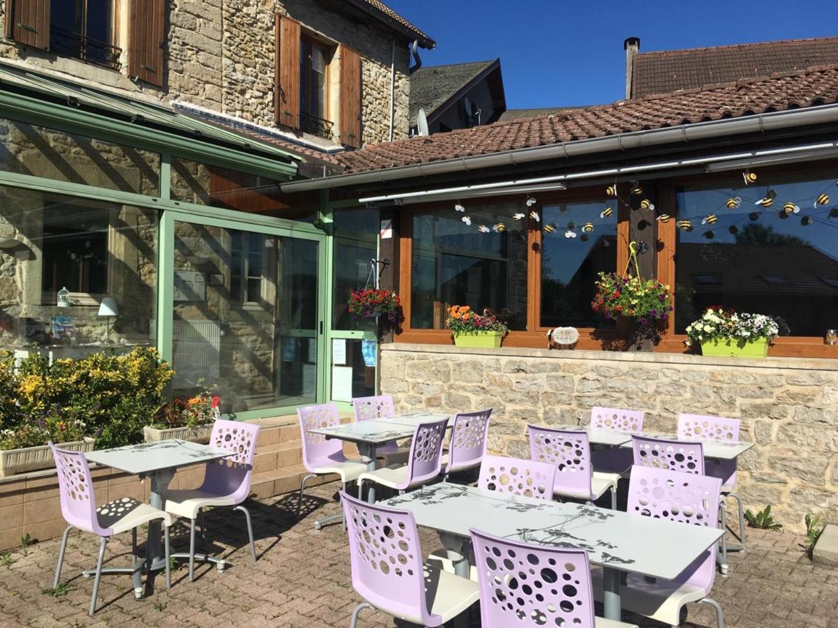Auberge A La Vieille Cure Arandas 外观 照片
